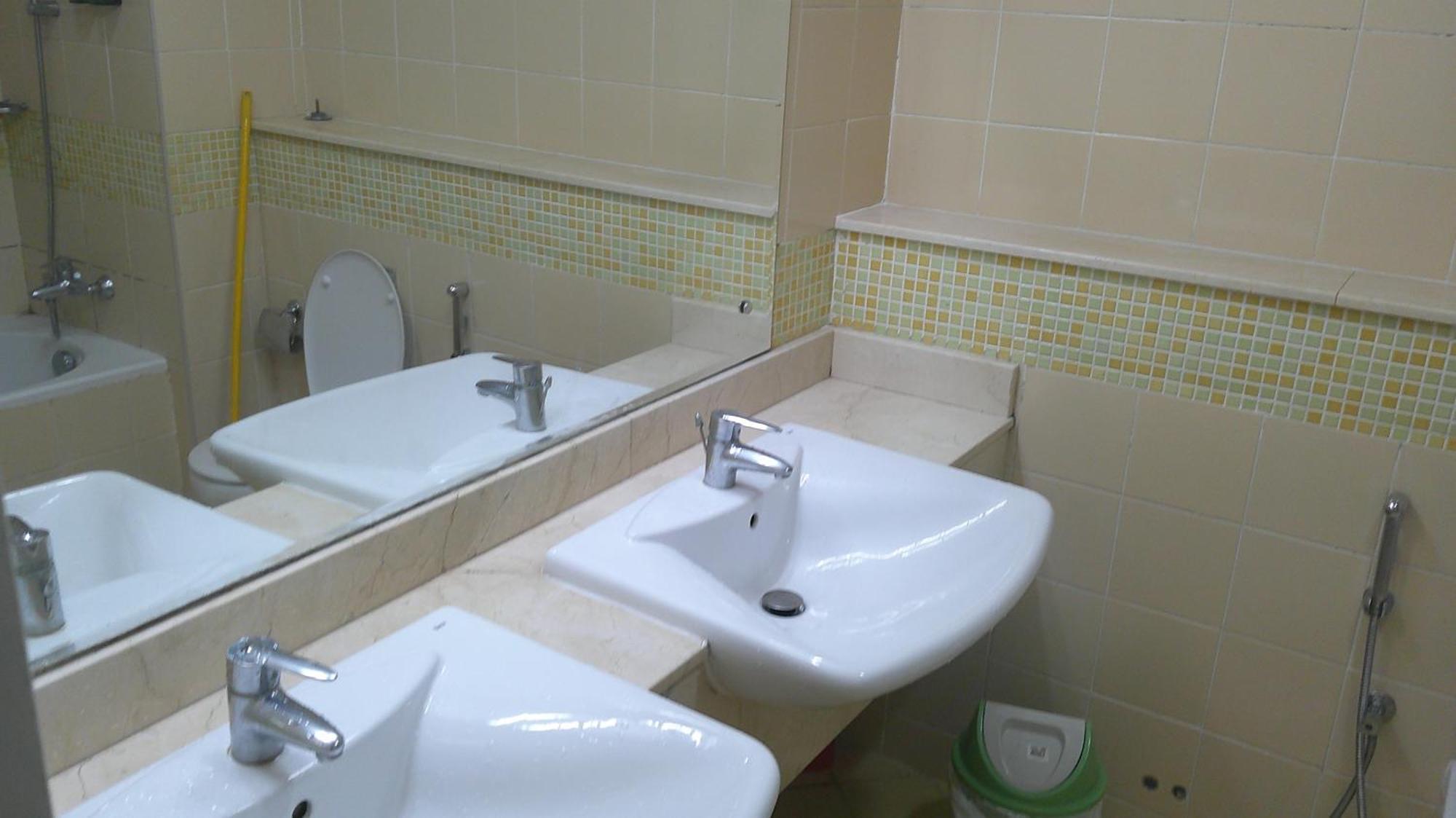Ruby Star Hostel Dubai F2 Zewnętrze zdjęcie